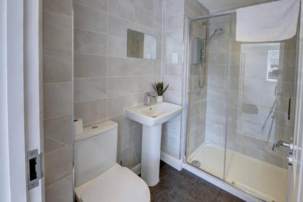 The Stratford Palace Appartement Birmingham Buitenkant foto